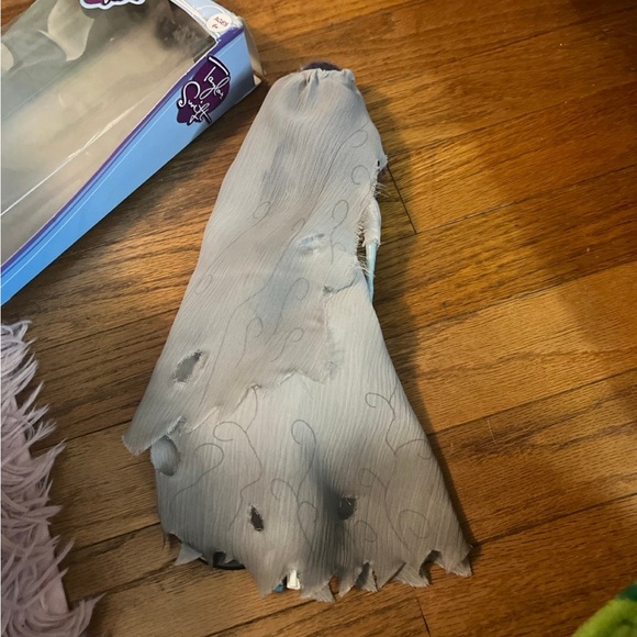 Corpse Bride Emily Doll - Picture 3 of 7